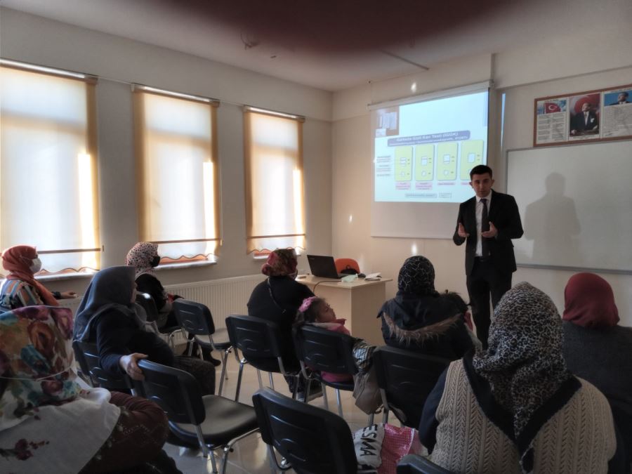 Kadınlar kolon kanseri hakkında bilgilendirildi