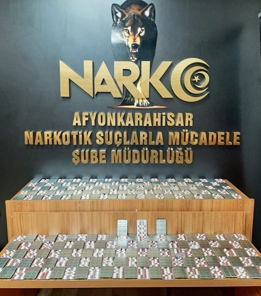 Zehir tacirleri İzmir otobüsünde yakalandı