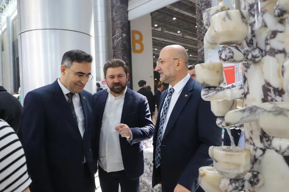 AK Parti Afyonkarahisar Heyeti, Mermer Sektörünün Başarılarını Kutladı