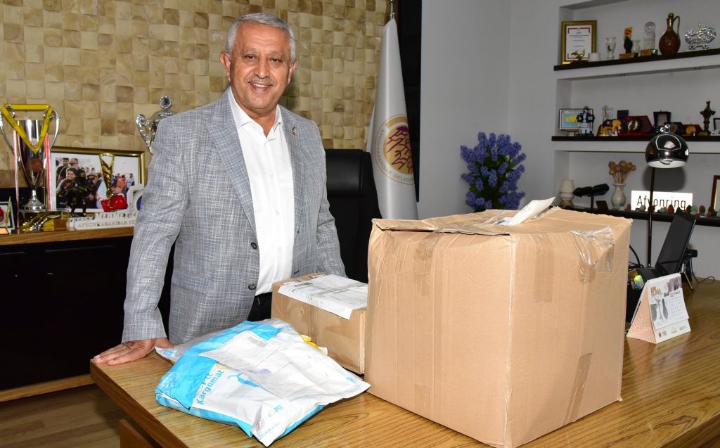 Başkan Zeybek?ten albikere.com?a tam destek